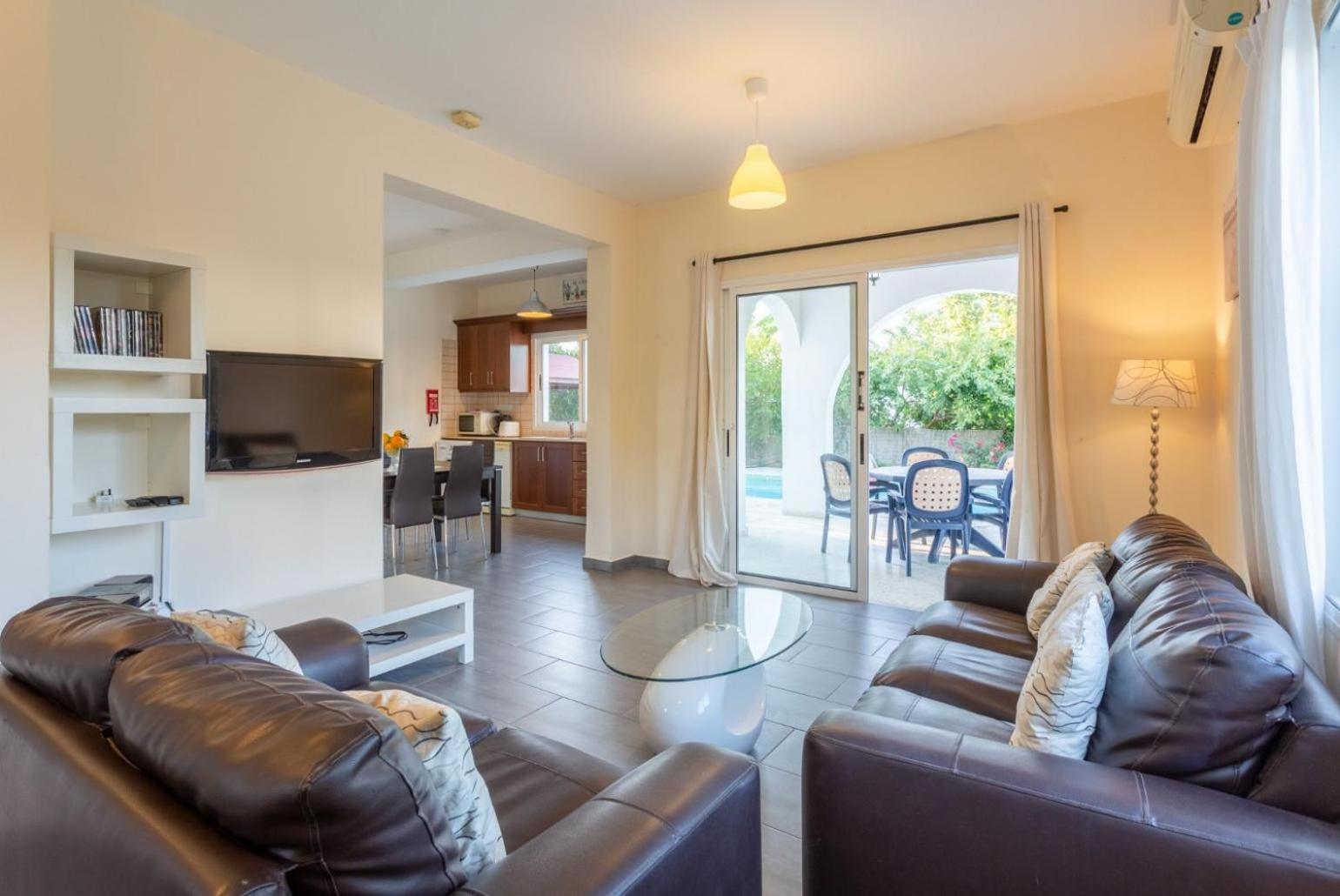Sun Beach Villa Tria Polis Zewnętrze zdjęcie