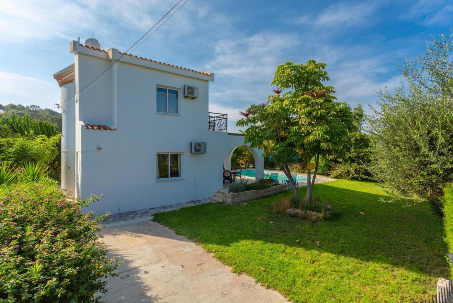 Sun Beach Villa Tria Polis Zewnętrze zdjęcie