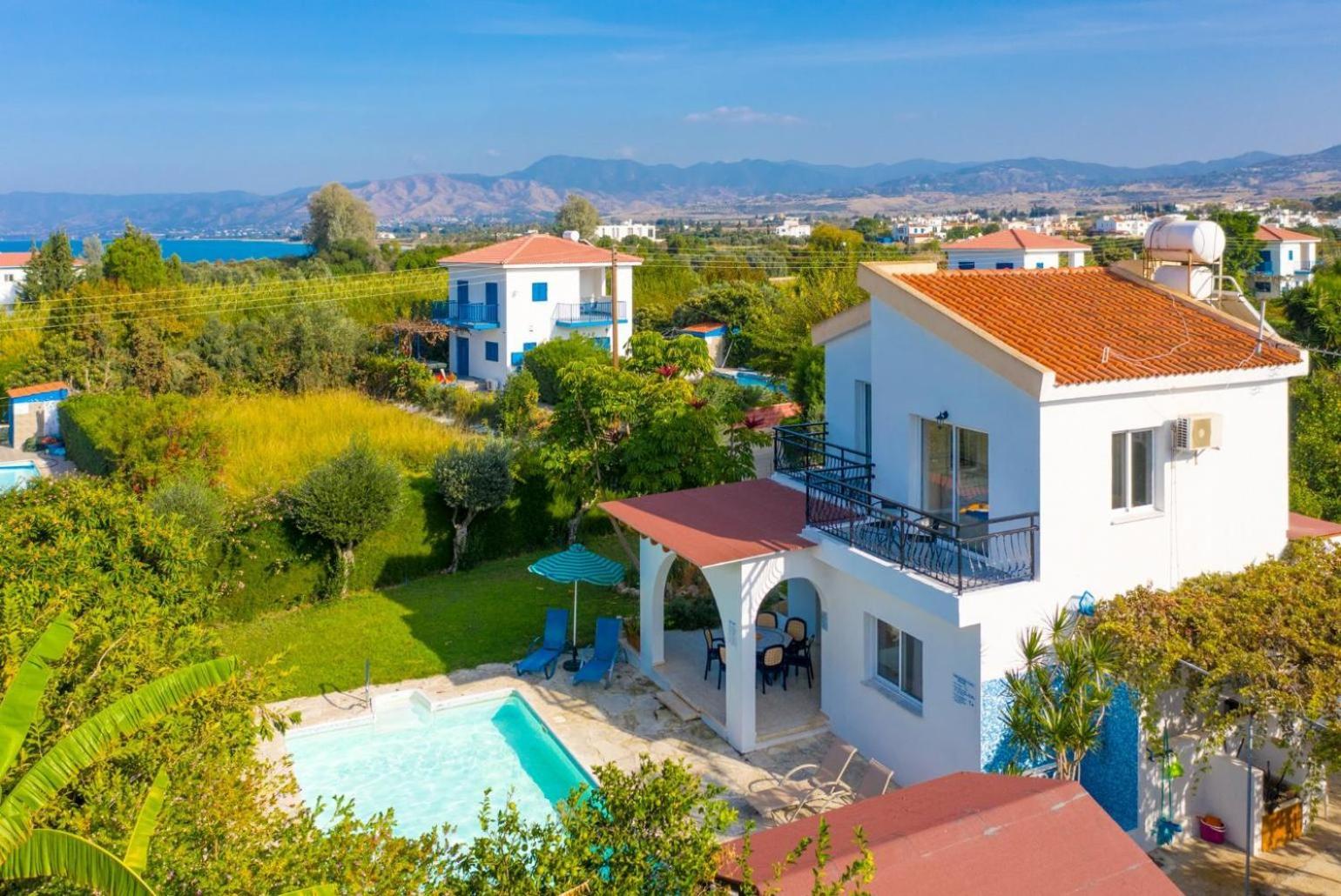 Sun Beach Villa Tria Polis Zewnętrze zdjęcie