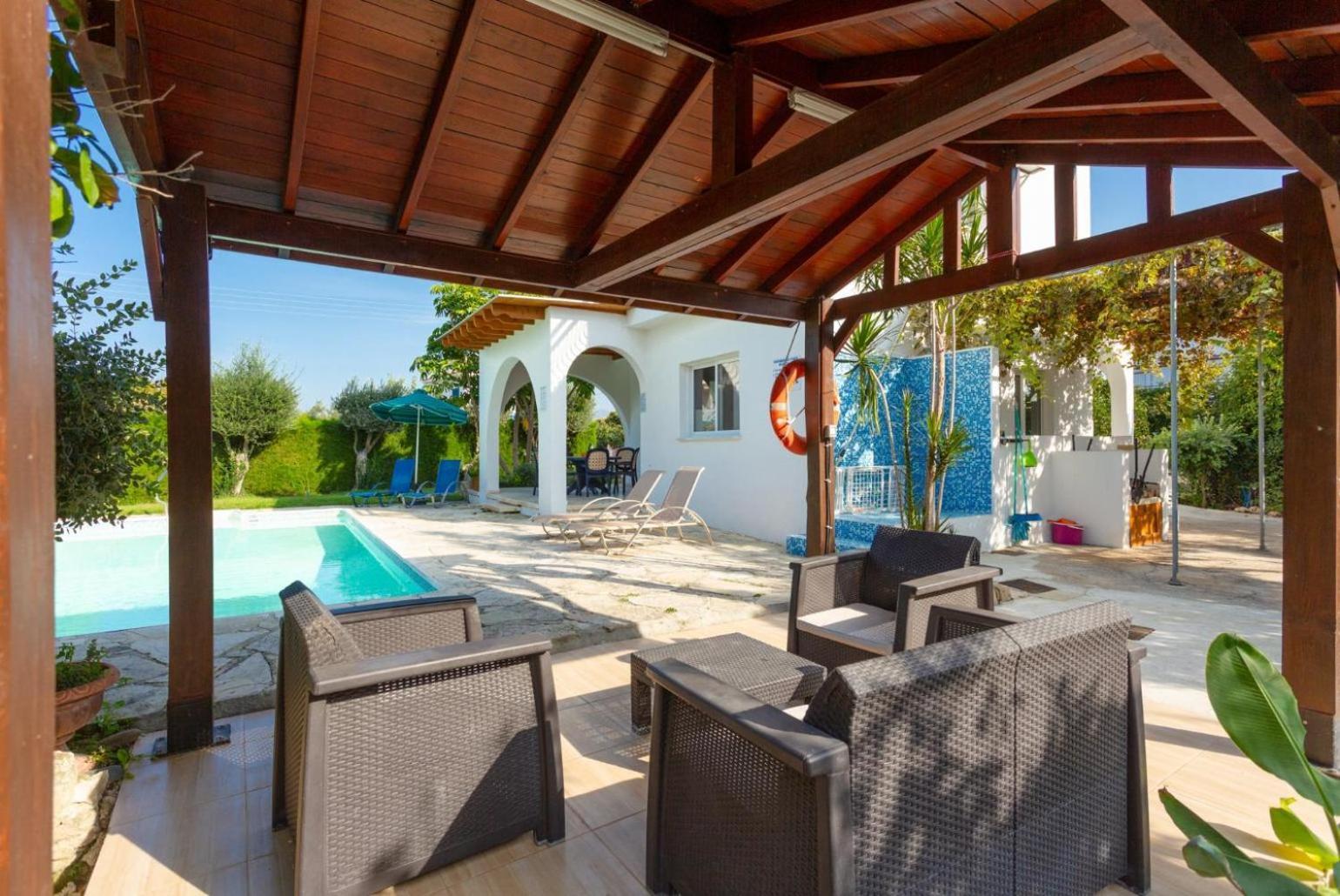 Sun Beach Villa Tria Polis Zewnętrze zdjęcie